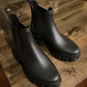 Jeffrey Campbell boots in great shape. Great style.
